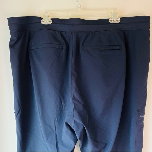 Athleta Plus Size Venture Pant in Navy - Picture 6 of 14